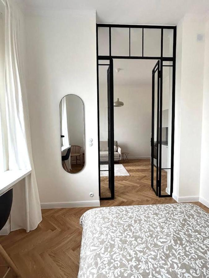 Old Town Residence , Wi-Fi , 2-Beds , Aesthetics - By Hik Apartments Varsavia Esterno foto